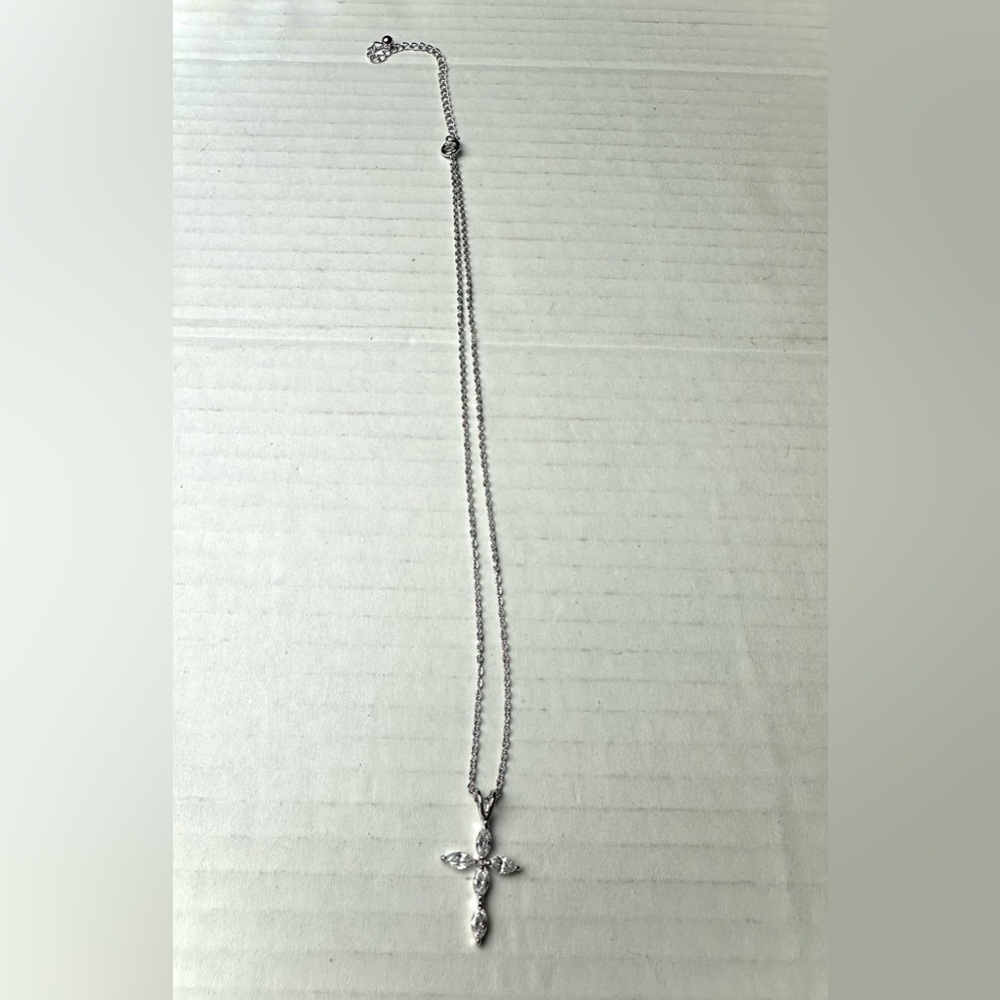 Vintage Cubic Zirconia Cross Pendant Necklace Jewelry Marquise‎ Shaped Stones